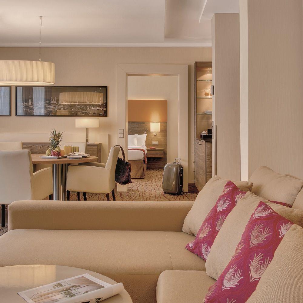 Courtyard By Marriott 4*