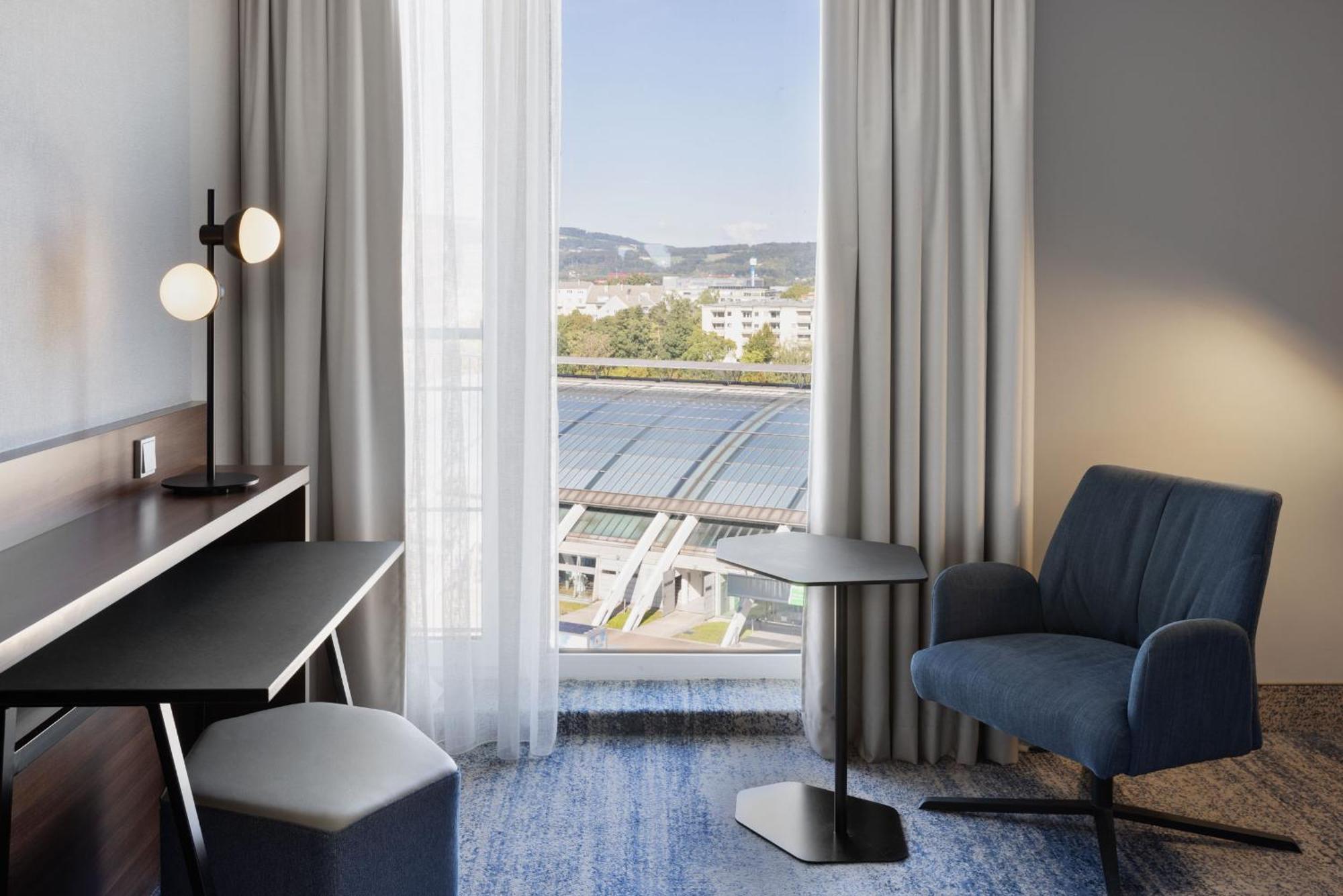 Courtyard By Marriott Hotel 4*