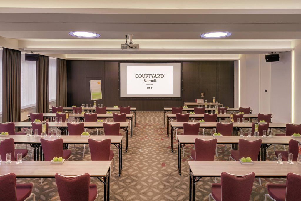 Courtyard By Marriott Hotel Linz